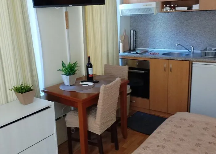 Apartment Predela 1 - 04 Near Lift *